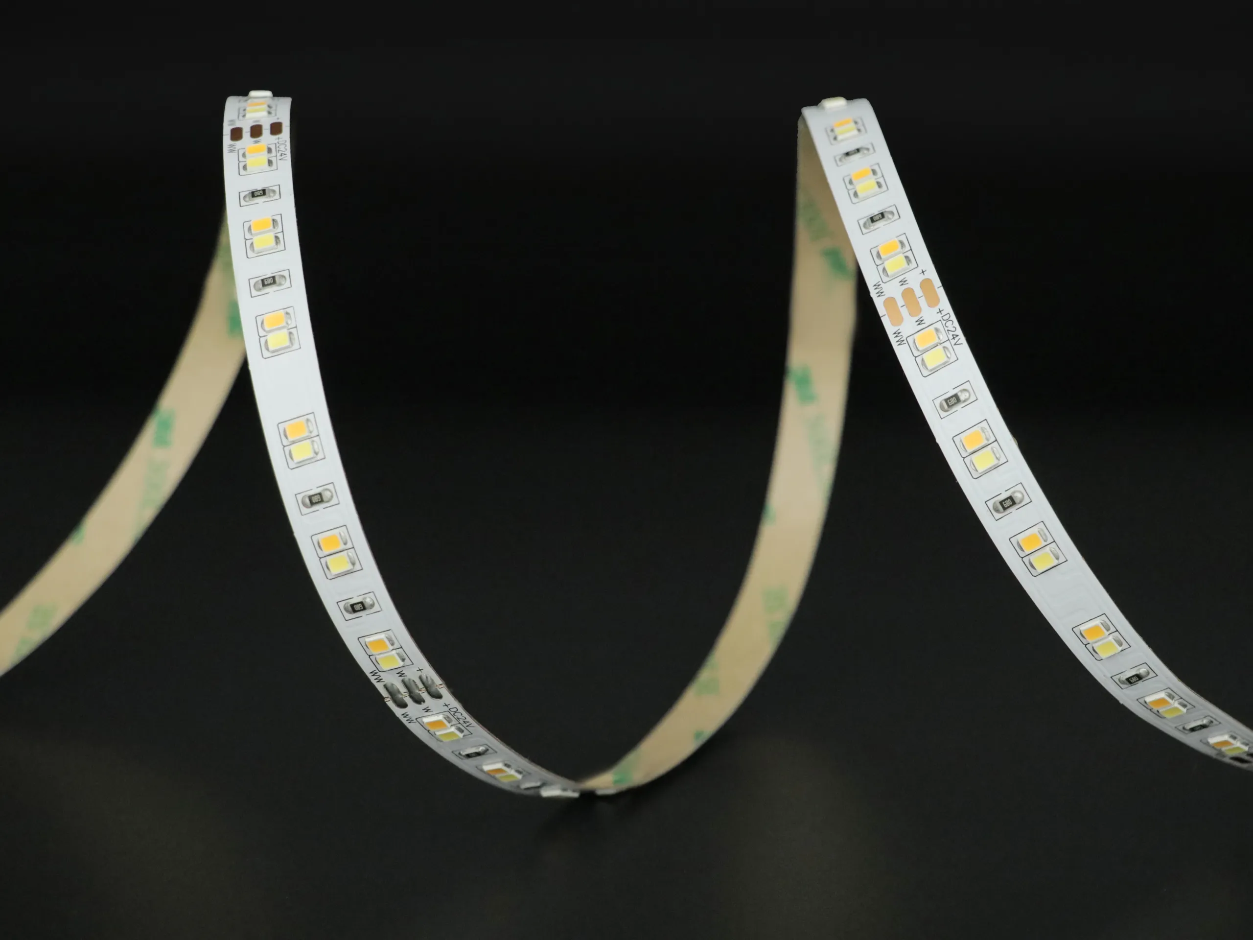 AERO TAPE TW-未点亮.webp